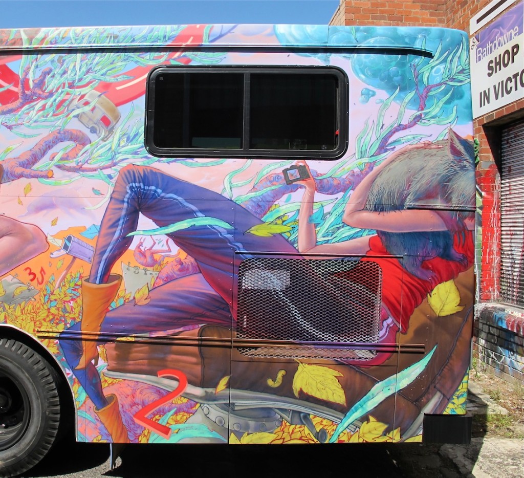 deansunshine_landofsunshine_melbourne_streetart_graffiti_JAWS bus 12