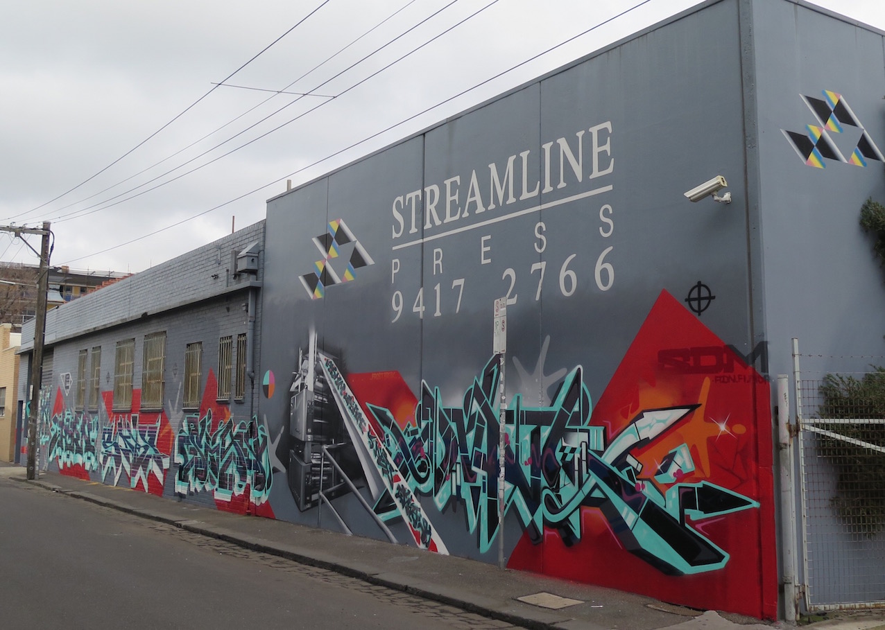 deansunshine_landofsunshine_melbourne_streetart_graffiti_streamline graff wall 1