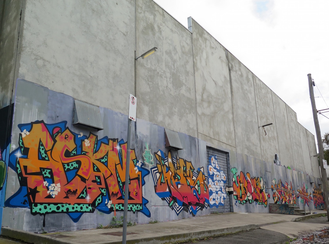deansunshine_landofsunshine_melbourne_streetart_graffiti_southside graffiti 1